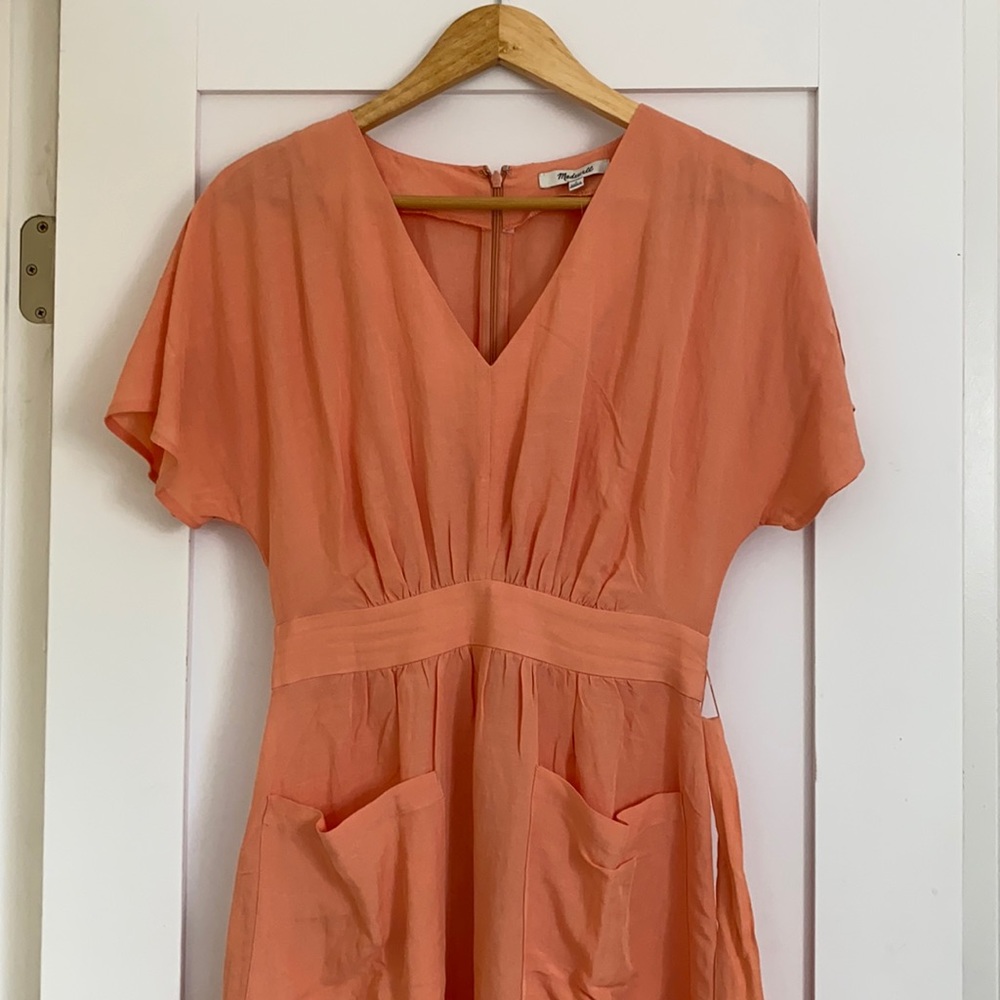 Brand new peach colored dress from madewell!